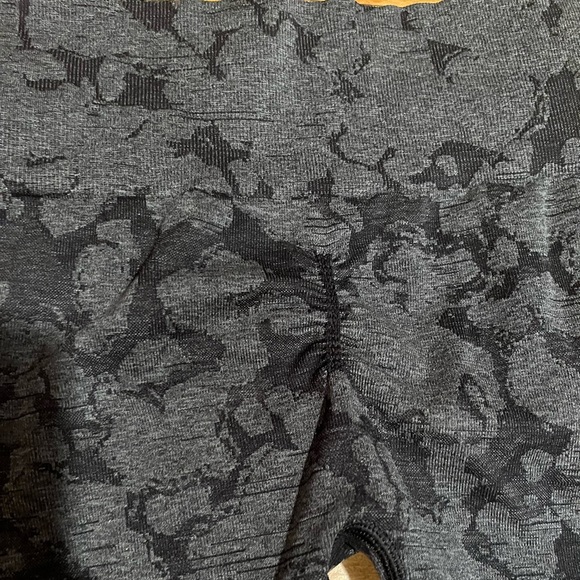 Women’s Gymshark Adapt Camo Seamless Leggings - Picture 6 of 6